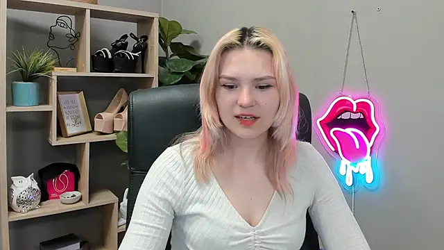 SweetLilyxoのライブXXXチャット