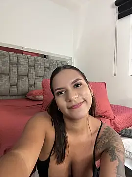 amara_wet04 – Live XXX-chat