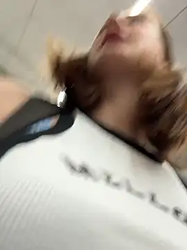 Онлайн чат XXX Dina_Tease