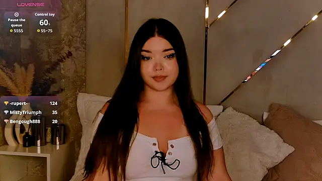 Chat +18 de NaomiAster ao vivo