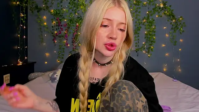 צ'אט XXX בשידור חי של Lillie_Berry