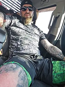 Chat XXX ao vivo de Beardedtattood