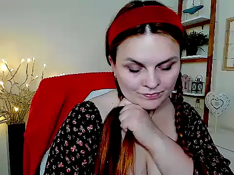 צ'אט XXX בשידור חי של GingerKitten1