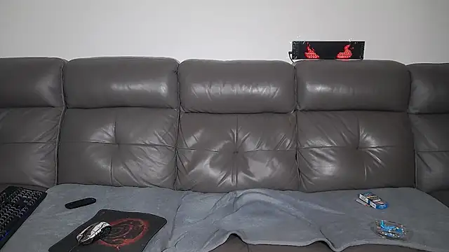 CrazyDom1's Live XXX Chat