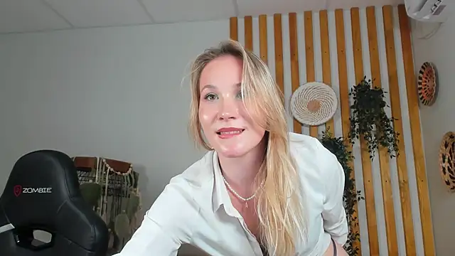 Chatroom XXX en direct de ElaraVoltage