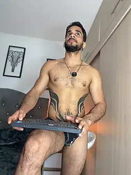 Czat XXX na żywo – Maximiliano_ford