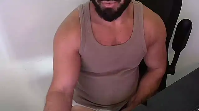 abeardguyone Webcam Show