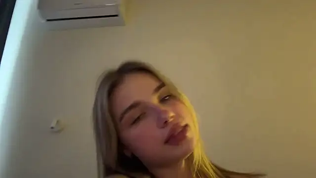 Chat +18 de EarthaStinett ao vivo