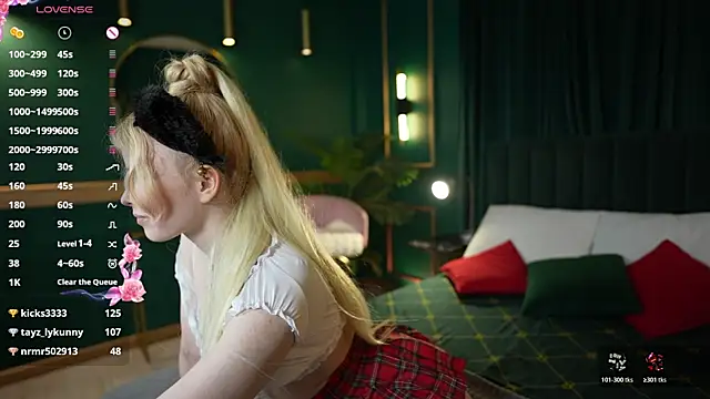 ChloeWells – Live XXX-chat