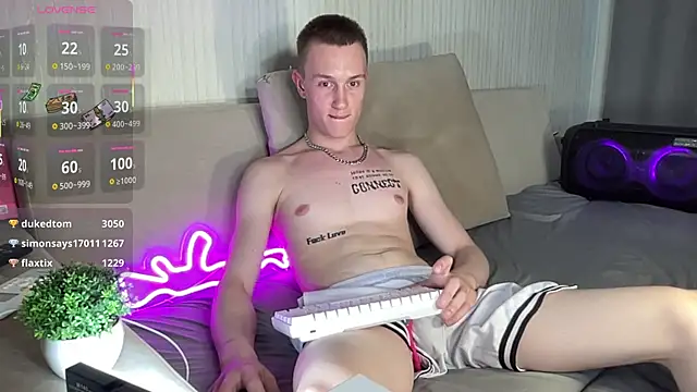 Travis_Gracile Live XXX-chat