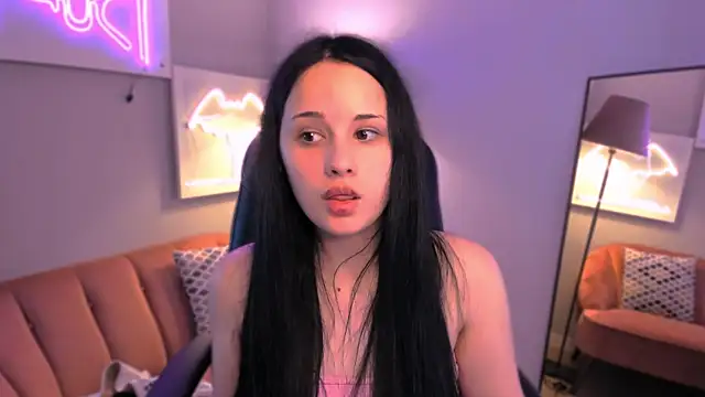 AmeliaRiviera Chat XXX in diretta