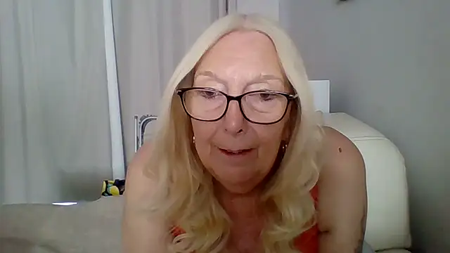 Chat XXX en directo de Chanel-56