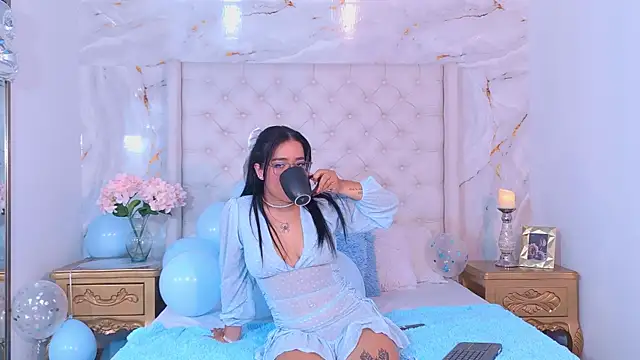 AntonellaBons Adlı Modelin Canlı XXX Sohbeti