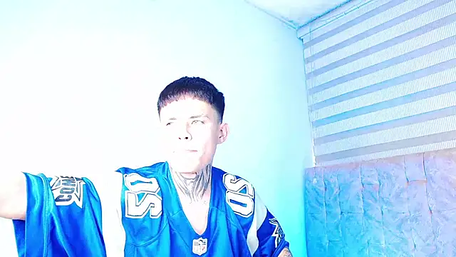 Živý XXX chat _justinmoon2