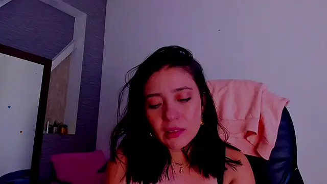 دردشة CattsyCatt الجنسية المباشرة