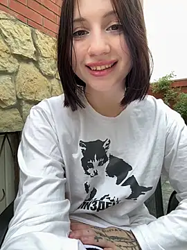 YourLittleDevil Live XXX-Chat