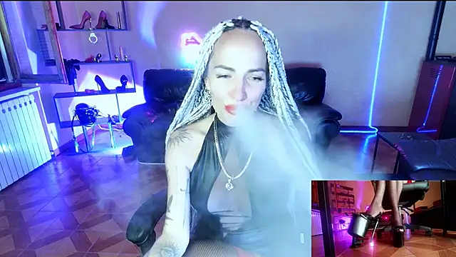 دردشة Monicamaxwell الجنسية المباشرة