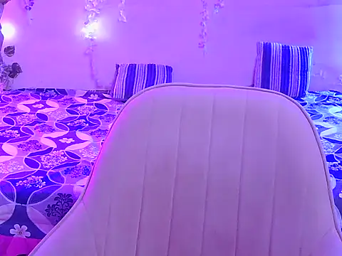 Czat XXX na żywo – Yours-Zoya