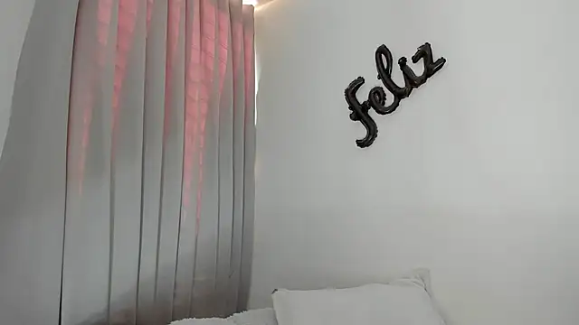 Austin_Bitch Adlı Modelin Canlı XXX Sohbeti
