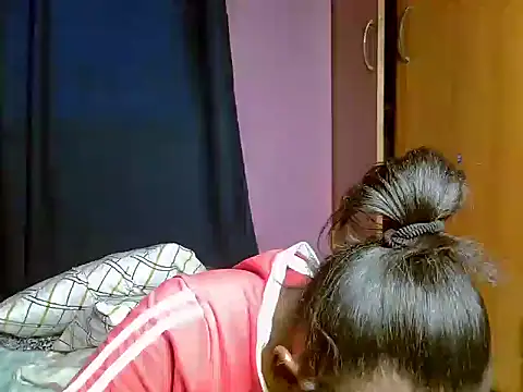 Queen_petite_'s Live XXX Chat