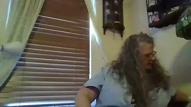 DestineeLoverGirl's Live XXX Chat