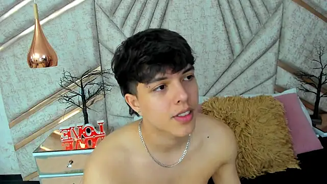 Živý XXX chat DamiaanXx