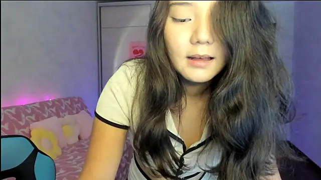 Chatroom XXX en direct de milana_marttt