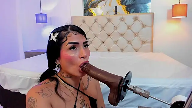 دردشة Alanna_Wild الجنسية المباشرة