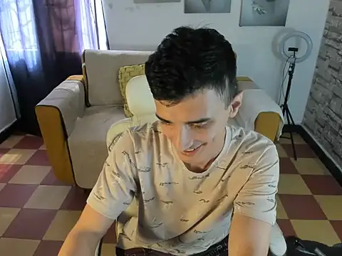 Chat +18 de felipe_colinss ao vivo