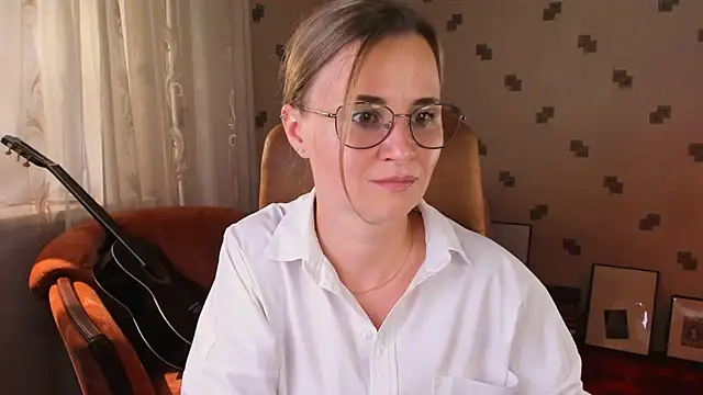 Chat +18 de MiaSparkes ao vivo