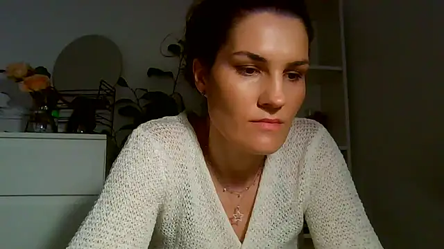 Ms-Lust1-'s Live XXX Chat