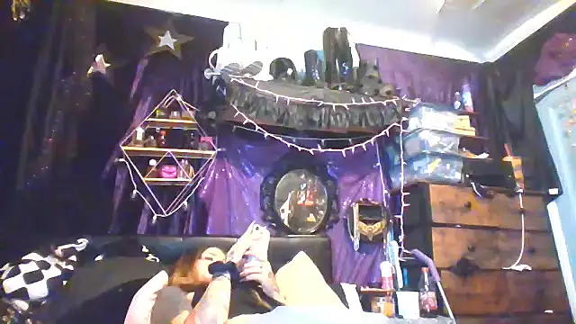 allymoon1369 Live XXX Chat