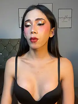 CassandraLovve live XXX chat