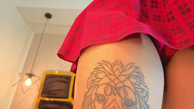 Ey_Im_simone_のライブXXXチャット