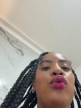 Tiifany_Baker Adlı Modelin Canlı XXX Sohbeti