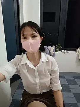 Chatroom XXX en direct de Emma_Linh