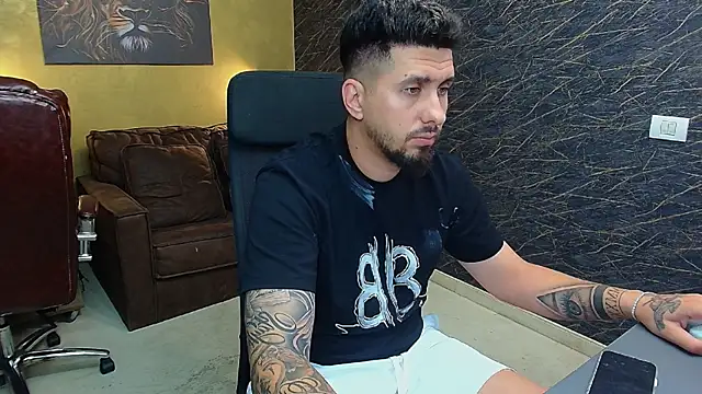 LoganStroud Live XXX-chat