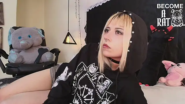 Chat XXX en directo de IvyBelle_