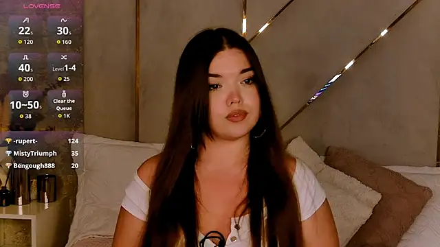 NaomiAster élő XXX-chatje