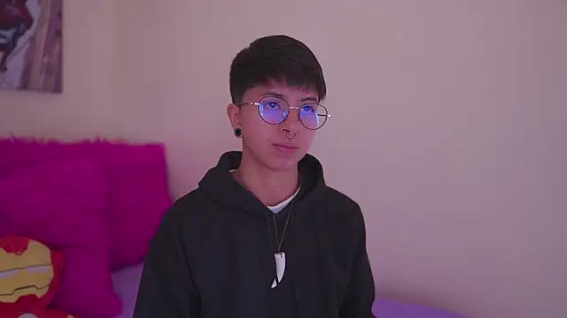 tommy_blue 라이브 XXX 채팅