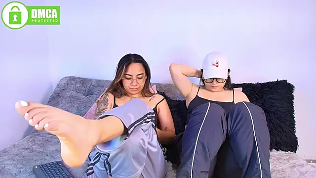 دردشة Jules_n_Gia الجنسية المباشرة