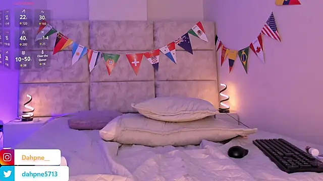 Živý XXX chat Daphne___
