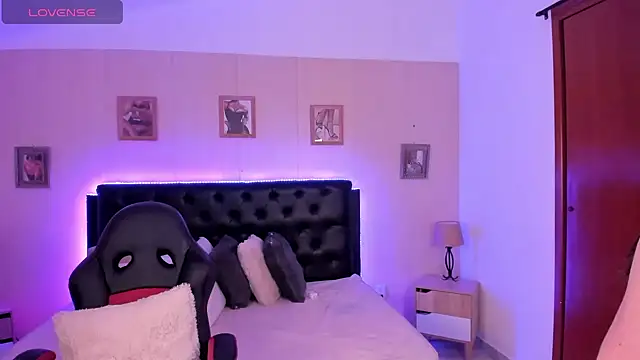 LolaVillalobos Adlı Modelin Canlı XXX Sohbeti