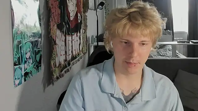 Онлайн чат XXX Benjamin_Bo