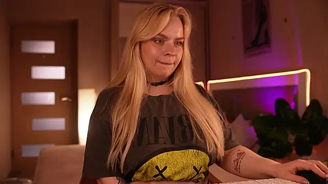 LisaLove3 Live XXX-chat