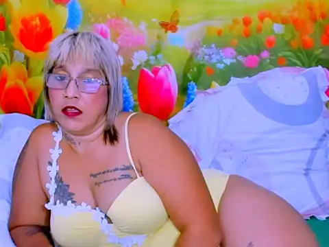 Онлайн чат XXX indianroxy