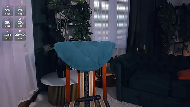 InesPiek live XXX chat