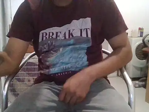 XXX chat uživo modela Aloneisbest