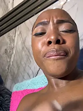 Niyirey1's Live XXX Chat