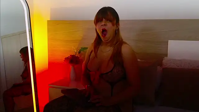 XXX chat uživo modela SelenaBelair